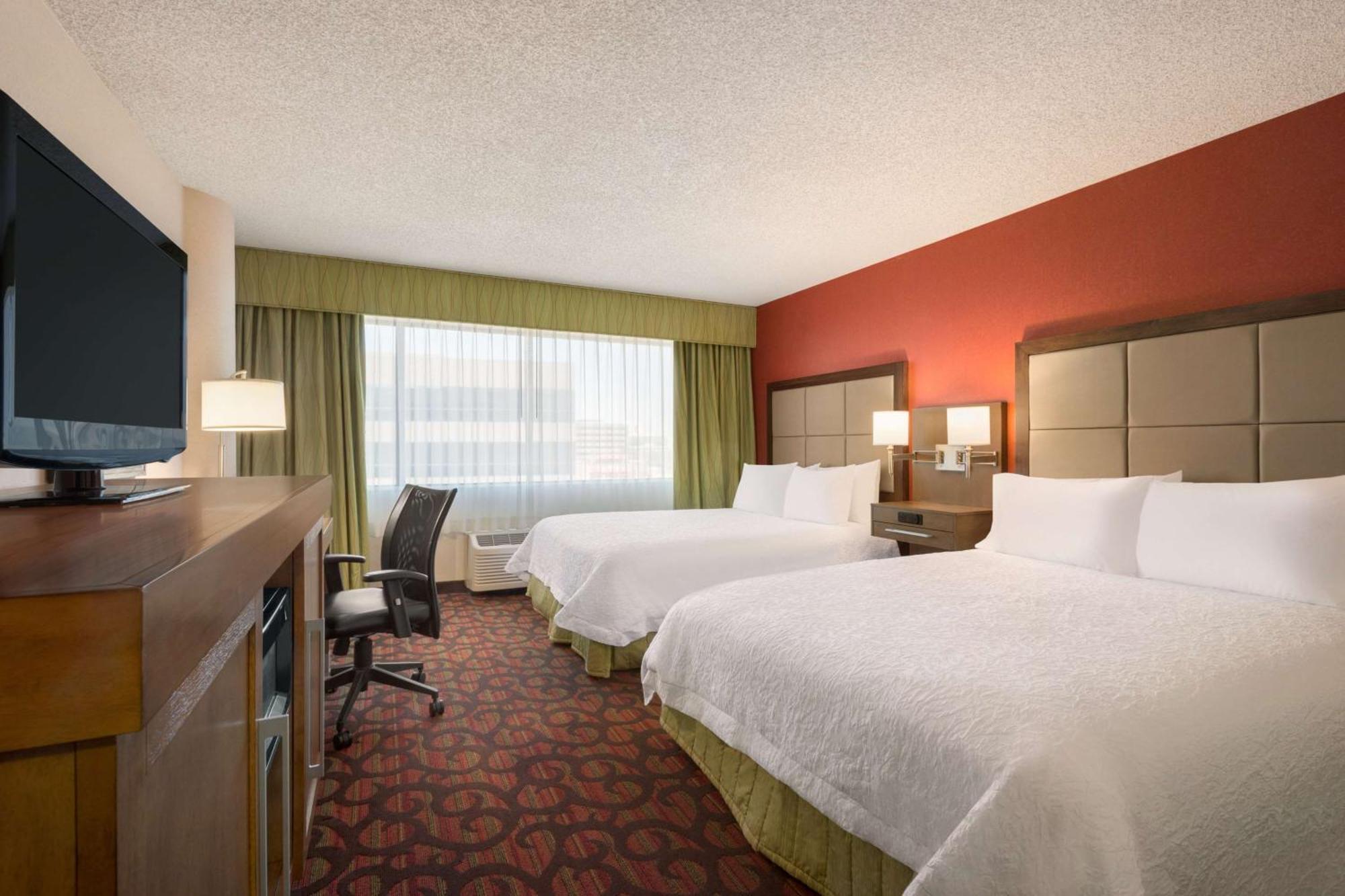 Hampton Denver West Federal Center Hotel 3*
